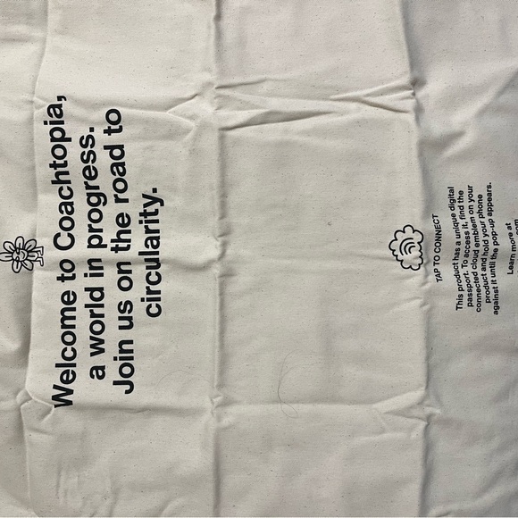 Coachtopia Cloud Tote Cream Color - Used Once - Picture 3 of 8